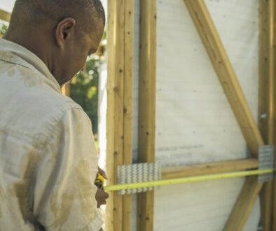 gros-plan-construction-maison-beton